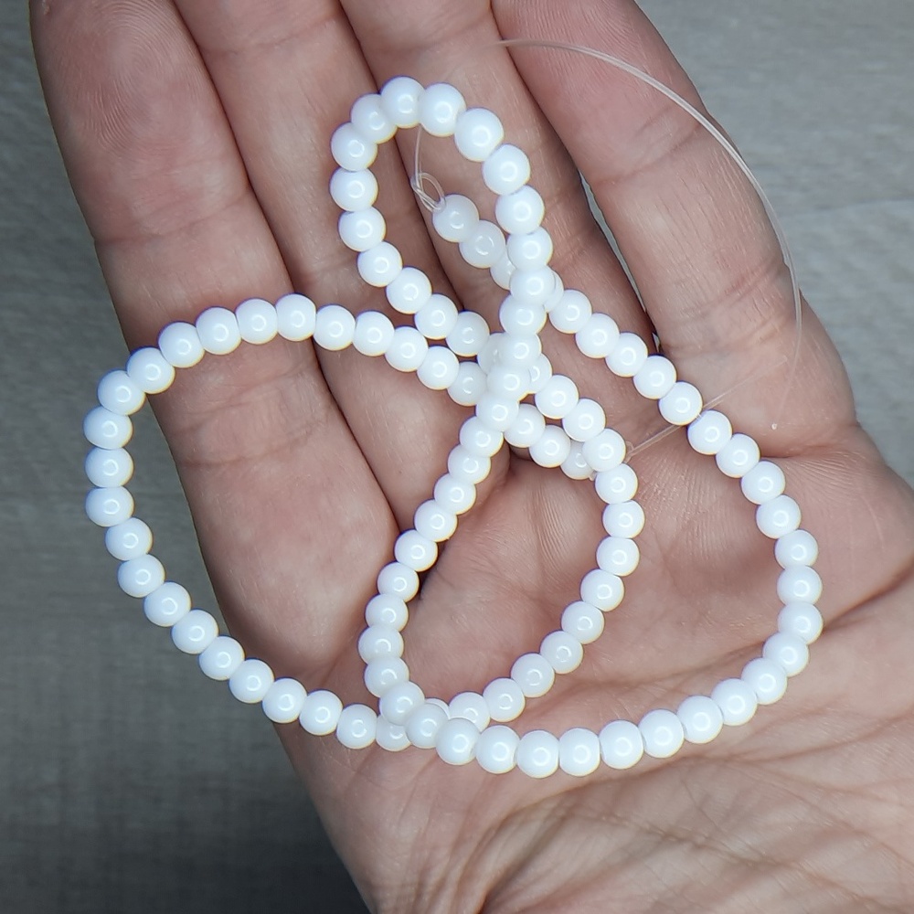 4mm White Glass 15-inch Strand #5